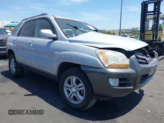 2006 Kia Sportage LX z VIN KNDJF723867224734, wystawiony jako IAAI lot #42334767 z przebiegiem 105 784 mil mil oraz . Historia ofert i sprzedaży dostępna na DreamBid. Obrazek 1.