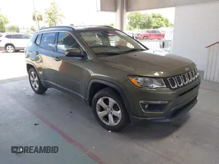 2017 Jeep Compass Latitude with VIN 3C4NJCBB7HT669240, listed as a IAAI auction lot 42530366 with 90,789 mi miles and . Bid and sale history available at DreamBid. Image 1.