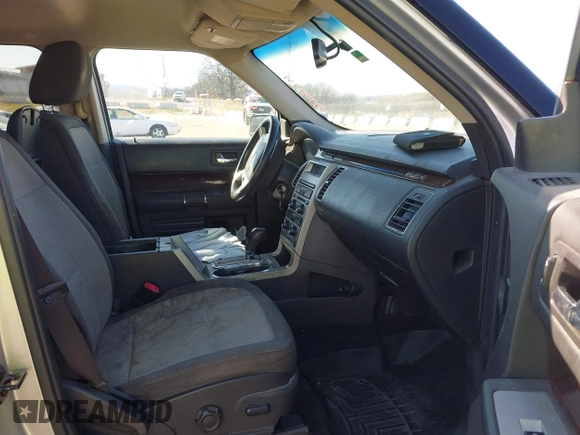 2011 Ford Flex SEL with VIN 2FMGK5CC5BBD28698, listed as a IAAI auction lot 41774174 with 306,974 mi miles. Bid and sale history available at carsss.com. Image 5.