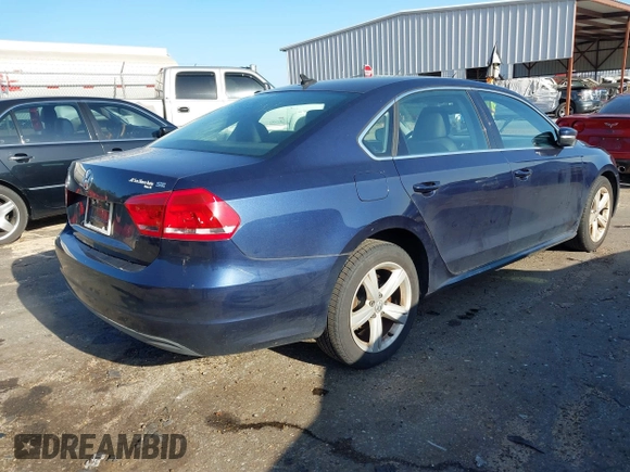 2013 Volkswagen Passat SE z VIN 1VWBP7A36DC130257, wystawiony jako IAAI lot #41987145 z przebiegiem 148 881 mil mil oraz . Historia ofert i sprzedaży dostępna na DreamBid. Obrazek 4.