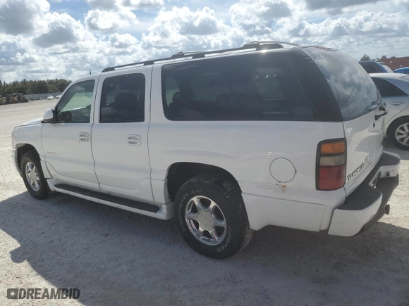 2004 GMC Yukon XL Denali with VIN 1GKFK66U84J258384, listed as a Copart auction lot 76179964 with 0 mi miles and Salvage Title. Bid and sale history available at carsss.com. Image 2.