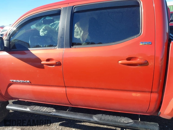 2017 Toyota Tacoma SR5 with VIN 3TMCZ5AN4HM084813, listed as a IAAI auction lot 41248285 with 118,797 mi miles. Bid and sale history available at carsss.com. Image 14.
