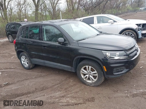 2012 Volkswagen Tiguan SE with VIN WVGAV7AX7CW609609, listed as a IAAI auction lot 41947280 with 77,942 mi miles and . Bid and sale history available at DreamBid. Image 1.