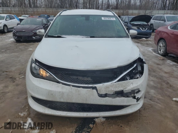 2021 Chrysler Voyager LXI with VIN 2C4RC1DG0MR505320, listed as a Copart auction lot 86296814 with 119,541 mi miles and Salvage Title. Bid and sale history available at carsss.com. Image 5.