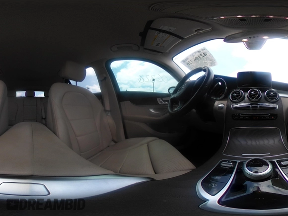 2019 Mercedes-Benz GLC 300 with VIN WDC0G4JB0KF670869, listed as a IAAI auction lot 42106326 with 51,047 mi miles and . Bid and sale history available at DreamBid. Image 18.