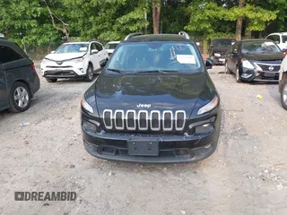 2017 Jeep Cherokee Latitude with VIN 1C4PJLCB9HD219392, listed as a IAAI auction lot 42353046 with 186,500 mi miles and . Bid and sale history available at DreamBid. Image 12.