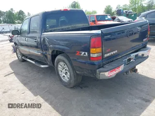 2006 GMC Sierra 1500 SLT with VIN 2GTEK13T461218774, listed as a IAAI auction lot 42148394 with 213,055 mi miles and . Bid and sale history available at carsss.com. Image 3.