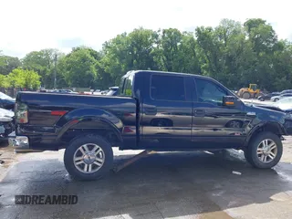 2006 Ford F-150 XLT z VIN 1FTPW14556KB25310, wystawiony jako IAAI lot #42345739 z przebiegiem 204 452 mil mil oraz . Historia ofert i sprzedaży dostępna na DreamBid. Obrazek 14.