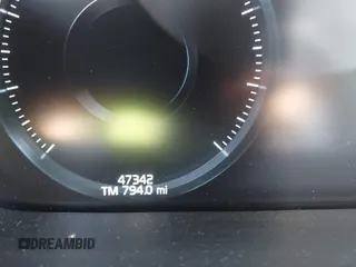 2022 Volvo XC90 Momentum с VIN YV4A221K7N1781589, выставлен на аукционе IAAI как лот 42112991 с пробегом 47 342 миль миль и . История ставок и продаж доступна на DreamBid. Изображение 15.