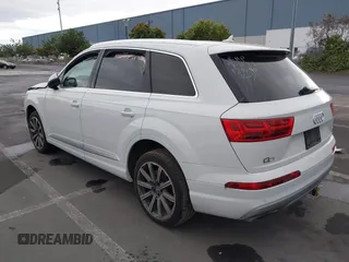 2017 Audi Q7 Premium Plus with VIN WA1LAAF70HD030635, listed as a IAAI auction lot 37987370 with 65,923 mi miles. Bid and sale history available at carsss.com. Image 3.