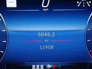 2024 Mercedes-Benz S 580 z VIN W1K6G7GB6RA271633, wystawiony jako IAAI lot #41995653 z przebiegiem 11 908 mil mil oraz . Historia ofert i sprzedaży dostępna na DreamBid. Obrazek 16.