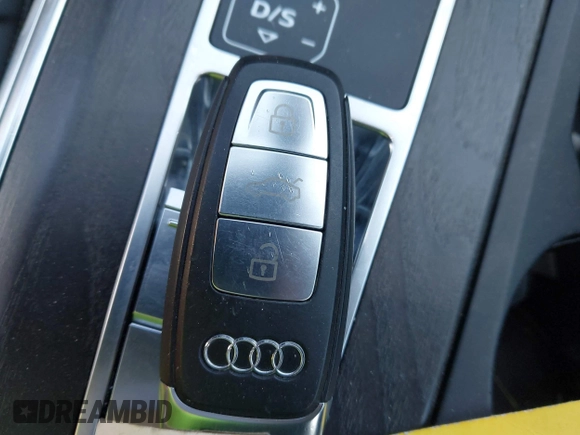 2019 Audi A6 Prestige with VIN WAUM2AF29KN024939, listed as a IAAI auction lot 41432220 with 89,231 mi miles. Bid and sale history available at carsss.com. Image 11.