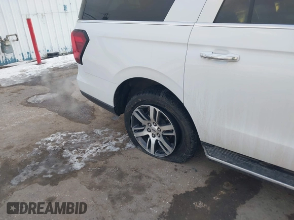 2023 Ford Expedition Max Limited с VIN 1FMJK1K83PEA50648, выставлен на аукционе IAAI как лот 41396774 с пробегом 50 737 миль миль и . История ставок и продаж доступна на DreamBid. Изображение 18.