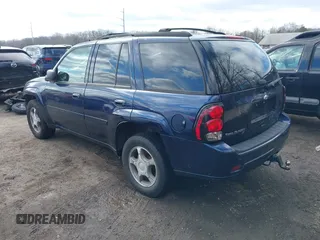 2007 Chevrolet TrailBlazer LS with VIN 1GNDT13SX72223972, listed as a IAAI auction lot 41609686 with 165,523 mi miles. Bid and sale history available at carsss.com. Image 3.