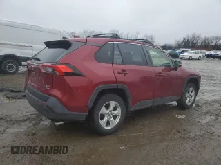 2019 Toyota RAV4 XLE with VIN JTMP1RFV5KD502131, listed as a Copart auction lot 44946185 with 90,674 mi miles and Salvage Title. Bid and sale history available at carsss.com. Image 3.