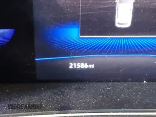 2023 Volkswagen Tiguan S z VIN 3VVRB7AX6PM069001, wystawiony jako IAAI lot #41193316 z przebiegiem 21 586 mil mil oraz . Historia ofert i sprzedaży dostępna na DreamBid. Obrazek 14.