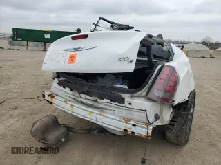 2014 Chrysler 300 with VIN 2C3CCAGG1EH283996, listed as a Copart auction lot 84528094 with 0 mi miles and Salvage Title. Bid and sale history available at carsss.com. Image 6.
