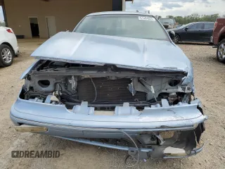 1997 Mercury Grand Marquis GS z VIN 2MELM74W2VX642879, wystawiony jako Copart lot #51464035 z przebiegiem 117 860 mil mil oraz Szkoda całkowita • Salvage title. Historia ofert i sprzedaży dostępna na DreamBid. Obrazek 5.
