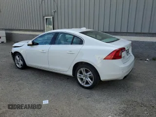 2015 Volvo S60 T5 Premier with VIN YV1612TK3F2337298, listed as a Copart auction lot 72120233 with 81,287 mi miles. Bid and sale history available at carsss.com. Image 2.