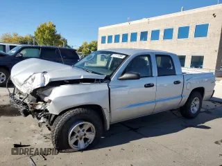 2008 Dodge Dakota с VIN 1D3HW38N38S581682, выставлен на аукционе Copart как лот 77111094 с пробегом 173 724 миль миль и Списание • Salvage title. История ставок и продаж доступна на DreamBid. Изображение 1.