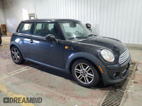 2012 MINI Hardtop with VIN WMWSU3C52CT260728, listed as a Copart auction lot 45391265 with 70,180 mi miles and Clean Title. Bid and sale history available at DreamBid. Image 4.
