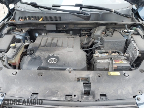 2007 Toyota RAV4 with VIN JTMBK33V675027230, listed as a IAAI auction lot 40697729 with 288,662 mi miles. Bid and sale history available at carsss.com. Image 10.