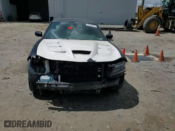 2015 Dodge Charger RT with VIN 2C3CDXCT9FH784672, listed as a Copart auction lot 58190615 with 121,033 mi miles and Salvage title. Bid and sale history available at DreamBid. Image 13.
