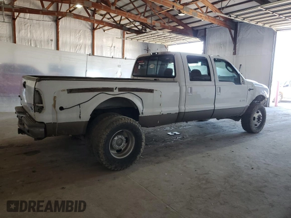 2006 Ford F-350 XL with VIN 1FTWW33P66EA97347, listed as a Copart auction lot 54573915 with 286,058 mi miles and Salvage Title. Bid and sale history available at DreamBid. Image 3.