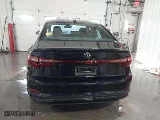 2025 Volkswagen Jetta Sport with VIN 3VWBX7BU2SM017442, listed as a IAAI auction lot 41387314 with 1,498 mi miles. Bid and sale history available at carsss.com. Image 17.