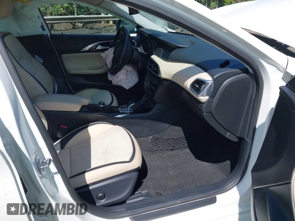 2019 Infiniti QX30 Luxe with VIN SJKCH5CP3KA009376, listed as a IAAI auction lot 42235934 with 46,590 mi miles and . Bid and sale history available at DreamBid. Image 5.
