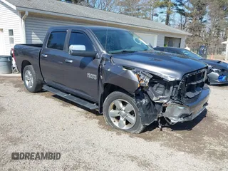 2015 Ram 1500 Big Horn with VIN 1C6RR7LT7FS758126, listed as a IAAI auction lot 41712379 with 204,026 mi miles. Bid and sale history available at carsss.com. Image 1.