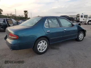 1997 Nissan Altima XE with VIN 1N4BU31D5VC188347, listed as a Copart auction lot 87655745 with 261,452 mi miles and Salvage Title. Bid and sale history available at carsss.com. Image 3.