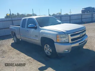 2011 Chevrolet Silverado 1500 LT with VIN 1GCRCSE0XBZ133317, listed as a IAAI auction lot 40613235 with 96,334 mi miles and . Bid and sale history available at DreamBid. Image 1.