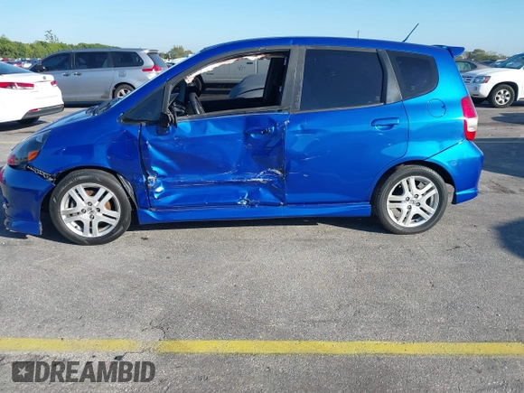 2007 Honda Fit Sport with VIN JHMGD38647S062205, listed as a IAAI auction lot 41478355 with 162,109 mi miles. Bid and sale history available at carsss.com. Image 6.