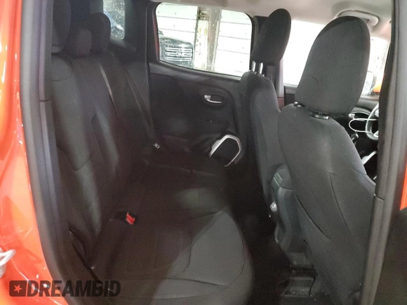2019 Jeep Renegade Latitude z VIN ZACNJBBB4KPK02492, wystawiony jako Copart lot #55523965 z przebiegiem 60 083 mil mil oraz Szkoda całkowita • Salvage title. Historia ofert i sprzedaży dostępna na DreamBid. Obrazek 10.
