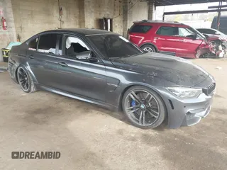 2018 BMW M3 z VIN WBS8M9C56J5J78396, wystawiony jako IAAI lot #42108799 z przebiegiem Nie podano mil oraz . Historia ofert i sprzedaży dostępna na DreamBid. Obrazek 1.