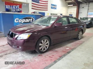 2007 Toyota Avalon XL z VIN 4T1BK36B47U228353, wystawiony jako Copart lot #55664105 z przebiegiem 167 618 mil mil oraz Szkody całkowita. Historia ofert i sprzedaży dostępna na DreamBid. Obrazek 1.