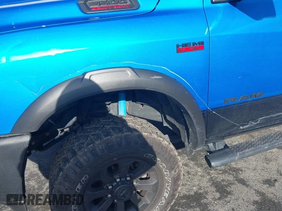 2020 Ram 2500 Power Wagon with VIN 3C6TR5EJ2LG150281, listed as a IAAI auction lot 41978541 with 55,600 mi miles. Bid and sale history available at carsss.com. Image 17.