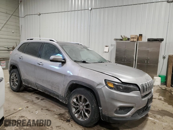2020 Jeep Cherokee Altitude with VIN 1C4PJMLB8LD569191, listed as a Copart auction lot 46123285 with 188,014 mi miles and Salvage Title. Bid and sale history available at carsss.com. Image 4.