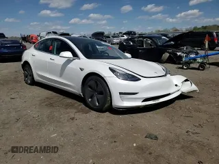 2018 Tesla Model 3 Long Range Battery z VIN 5YJ3E1EA2JF162673, wystawiony jako Copart lot #53495805 z przebiegiem 71 481 mil mil oraz Szkoda całkowita • Salvage title. Historia ofert i sprzedaży dostępna na DreamBid. Obrazek 11.