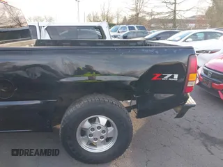2002 Chevrolet Silverado 1500 LT with VIN 1GCEK19T42E150069, listed as a IAAI auction lot 41401949 with 105,099 mi miles. Bid and sale history available at carsss.com. Image 6.