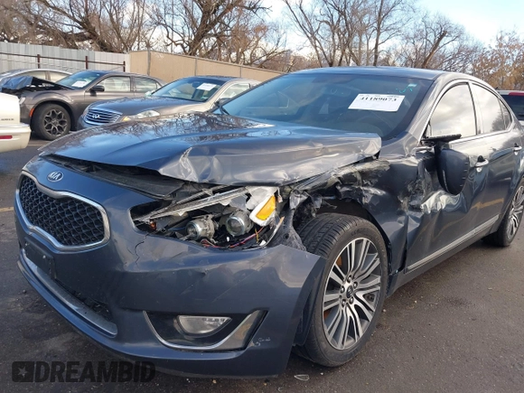 2014 Kia Cadenza Premium with VIN KNALN4D77E5127042, listed as a IAAI auction lot 41189073 with 131,059 mi miles. Bid and sale history available at carsss.com. Image 16.