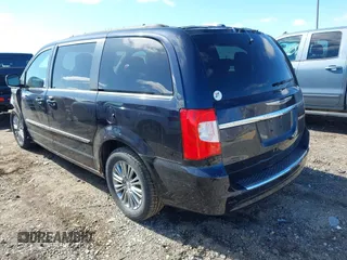 2011 Chrysler Town & Country Touring with VIN 2A4RR5DG4BR614120, listed as a IAAI auction lot 41886641 with 212,414 mi miles. Bid and sale history available at carsss.com. Image 3.