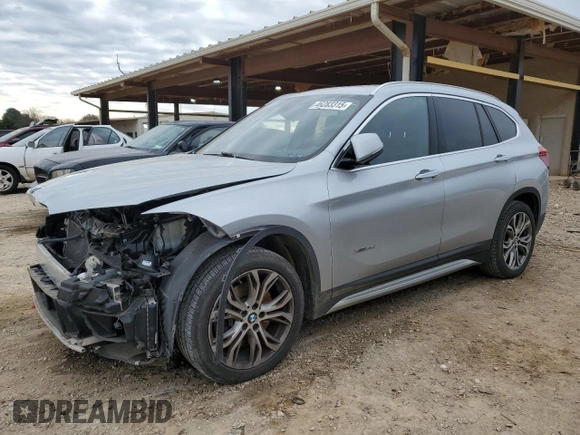 2016 BMW X1 xDrive28i z VIN WBXHT3C30GP883538, wystawiony jako Copart lot #46283315 z przebiegiem 70 696 mil mil oraz Szkoda całkowita • Salvage title. Historia ofert i sprzedaży dostępna na DreamBid. Obrazek 1.