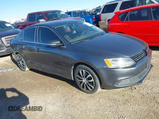 2013 Volkswagen Jetta SE with VIN 3VWDX7AJ1DM411050, listed as a IAAI auction lot 40888860 with 57,938 mi miles and . Bid and sale history available at DreamBid. Image 1.