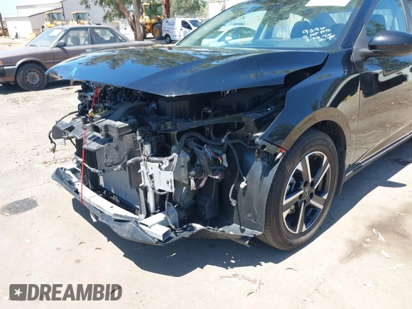2024 Nissan Sentra SV z VIN 3N1AB8CV9RY271391, wystawiony jako IAAI lot #42506867 z przebiegiem 15 955 mil mil oraz . Historia ofert i sprzedaży dostępna na DreamBid. Obrazek 6.