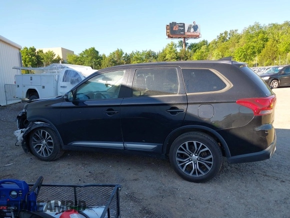 2018 Mitsubishi Outlander SE z VIN JA4AD3A32JJ003961, wystawiony jako IAAI lot #42297776 z przebiegiem 164 117 mil mil oraz . Historia ofert i sprzedaży dostępna na DreamBid. Obrazek 15.