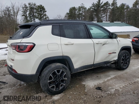 2019 Jeep Compass Trailhawk with VIN 3C4NJDDB0KT671292, listed as a Copart auction lot 46418675 with 175,494 mi miles and Salvage Title. Bid and sale history available at DreamBid. Image 3.