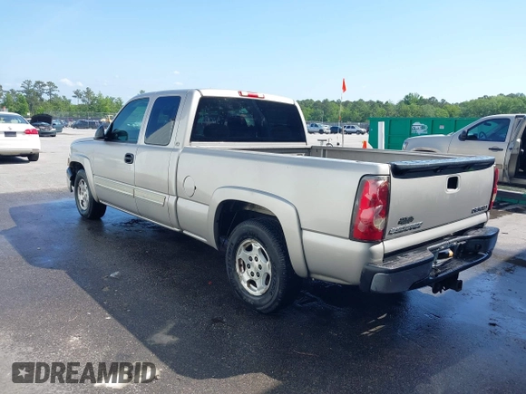 2004 Chevrolet Silverado 1500 LS with VIN 2GCEC19V041298867, listed as a IAAI auction lot 42069312 with 322,484 mi miles. Bid and sale history available at carsss.com. Image 3.