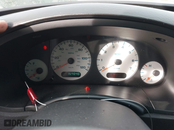 2004 Dodge Caravan SE with VIN 1D4GP24R14B562923, listed as a IAAI auction lot 41157893 with 169,040 mi miles. Bid and sale history available at carsss.com. Image 7.